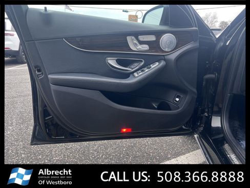 Used 2020 Mercedes-Benz C 300 4MATIC Sedan image 11