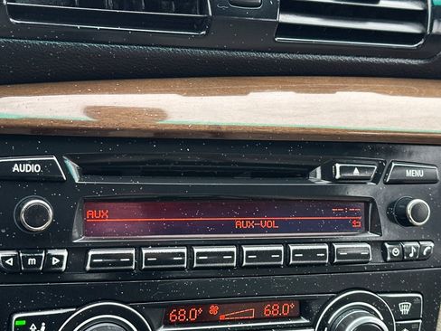 Used 2009 BMW 128i Convertible image 18