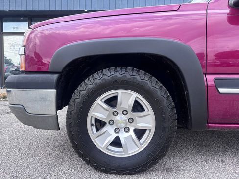 Used 2004 Chevrolet Silverado 1500 LS w/ Light Duty Power Package RWD image 13