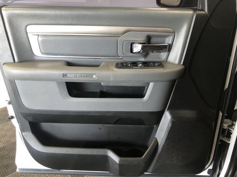 Used 2019 RAM 1500 Big Horn AWD/4WD image 16