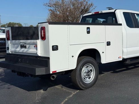 New 2026 Ford F250 XL w/ XL Chrome Package AWD/4WD image 8