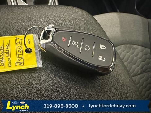 Used 2021 Chevrolet Equinox LT AWD/4WD image 16