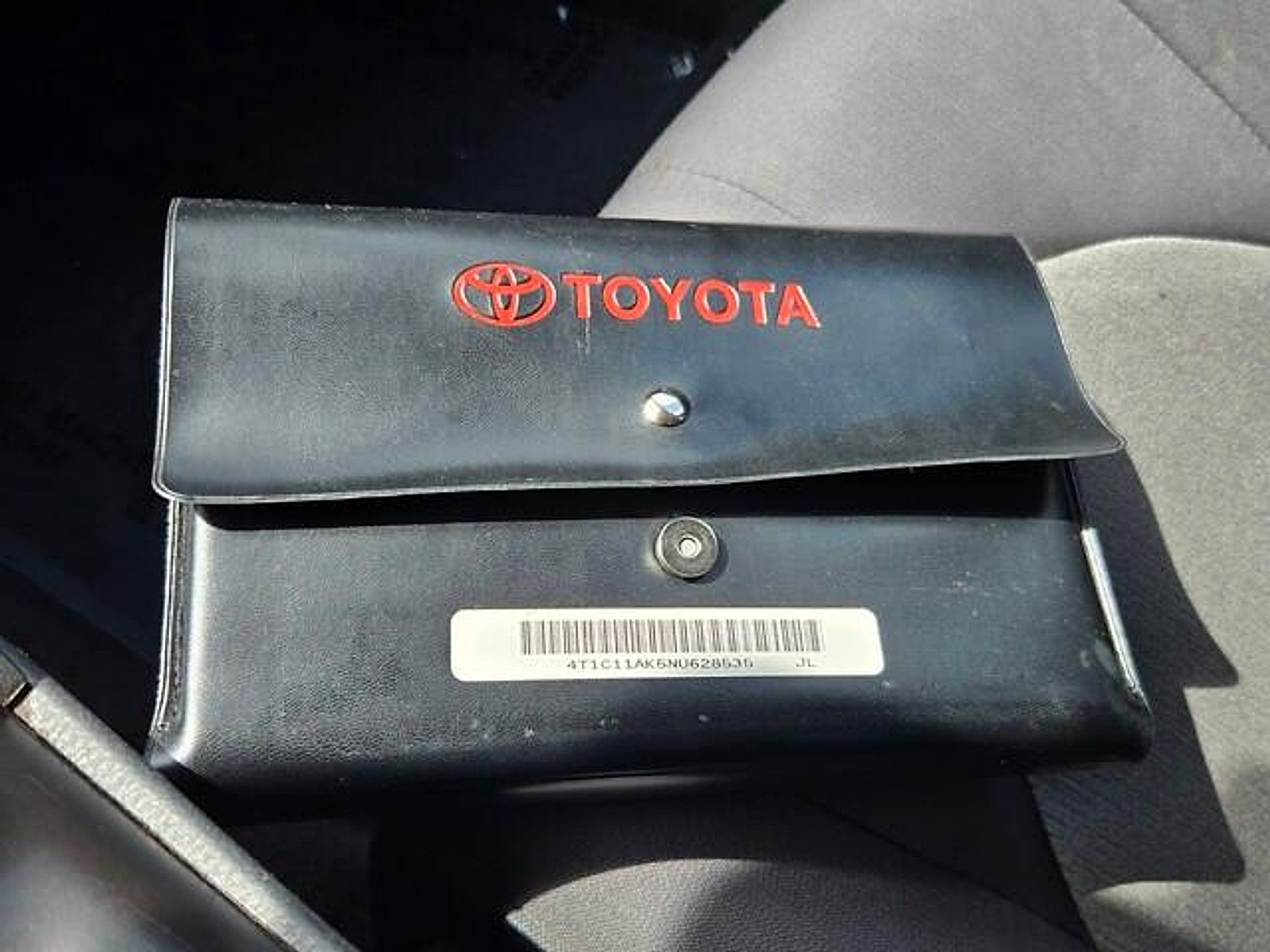 Used 2022 Toyota Camry LE FWD image 18