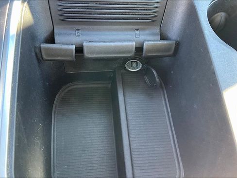 Used 2023 RAM 1500 Classic SLT w/ Trailer & Traction Group image 31