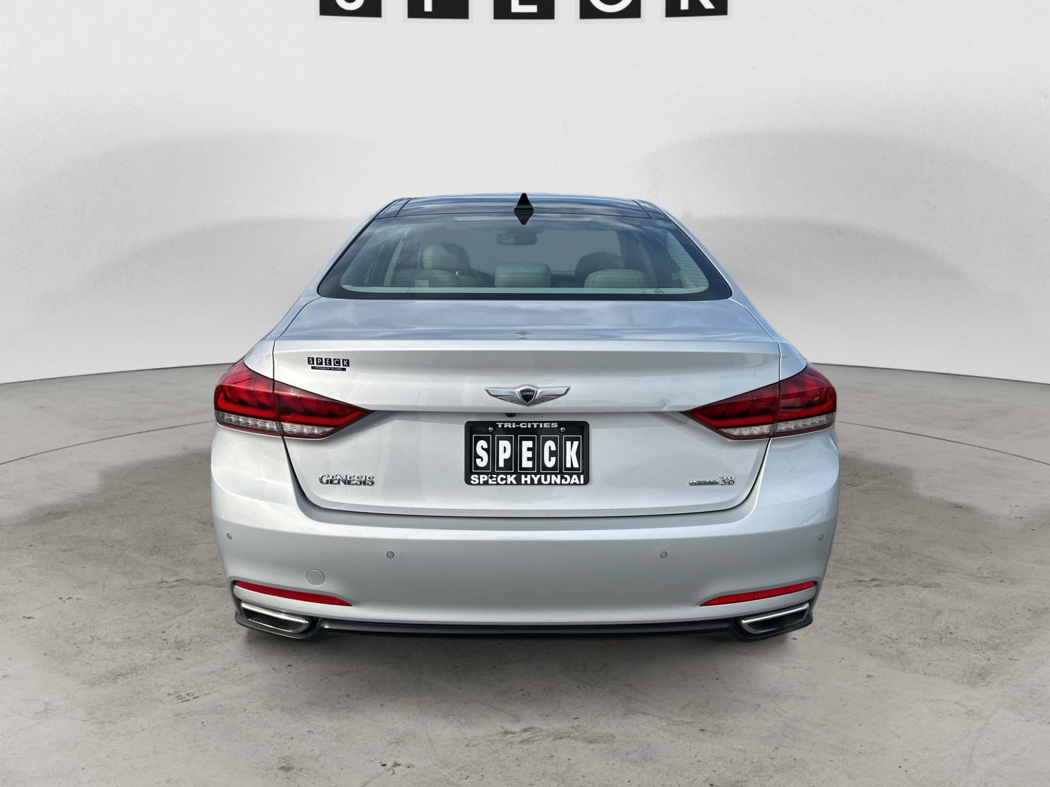 Used 2015 Hyundai Genesis 3.8 w/ Option Group 04 AWD/4WD image 4