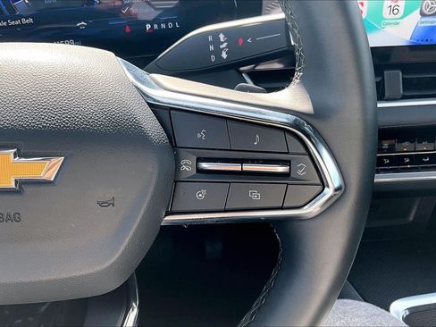 Used 2026 Chevrolet Equinox LT FWD image 20