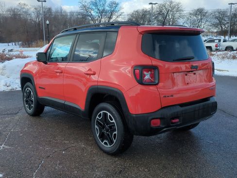 Used 2017 Jeep Renegade Trailhawk image 6