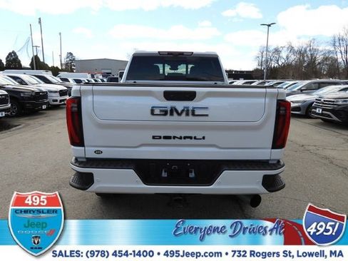 Used 2024 GMC Sierra 2500 Denali Ultimate w/ Snow Plow Prep/Camper Package image 4