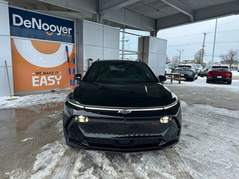 Certified 2024 Chevrolet Equinox EV RS image 6