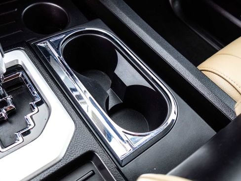 Used 2016 Toyota Tundra Limited w/ Limited Premium Package image 30