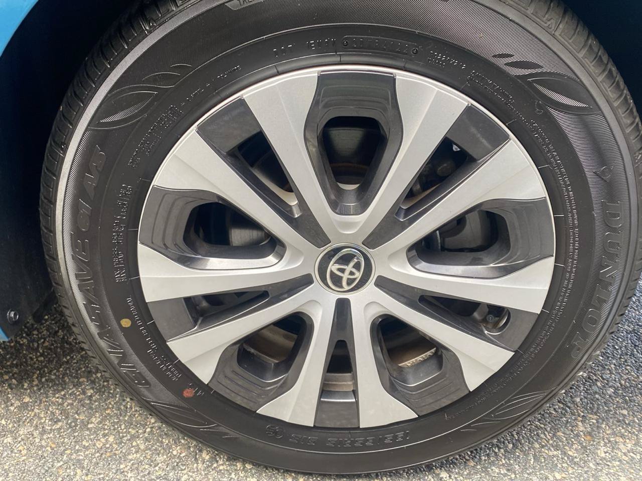 Used 2022 Toyota Prius Prime Limited FWD image 36