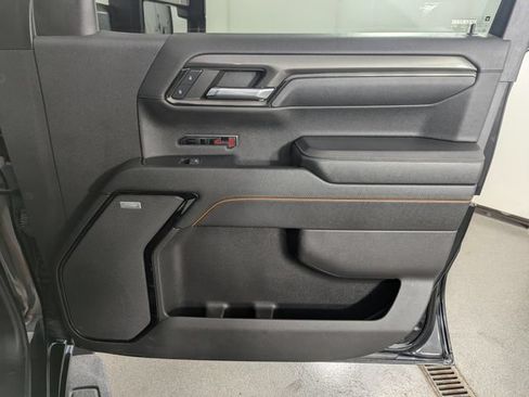 Used 2024 GMC Sierra 1500 AT4 w/ Technology Package AWD/4WD image 28