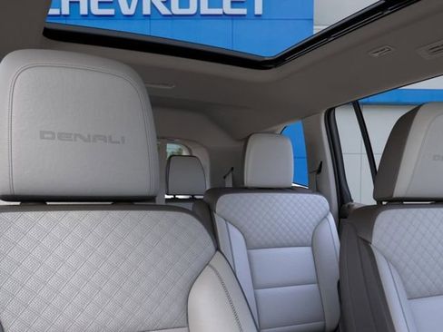 New 2026 GMC Acadia Denali w/ Super Cruise Package FWD image 24