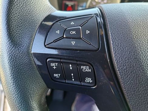 Used 2018 Ford Explorer XLT w/ Equipment Group 202A image 16