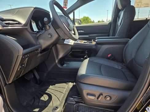 New 2026 Toyota Sienna Limited FWD image 5