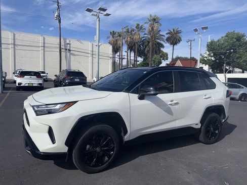 Used 2022 Toyota RAV4 XSE image 14