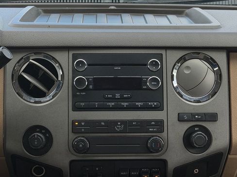 Used 2011 Ford F350 XLT w/ XLT Appearance Pkg image 15