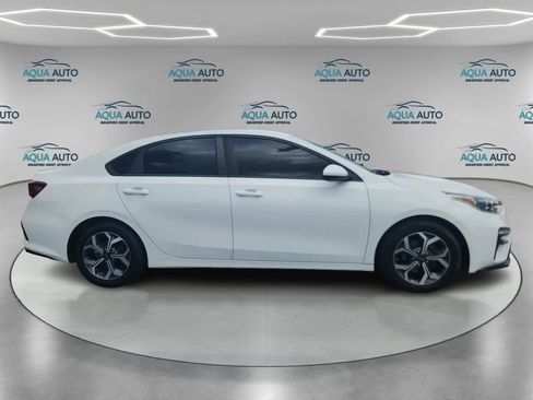 Used 2020 Kia Forte LXS FWD image 4