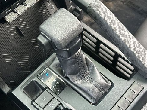 Used 2025 Toyota Tacoma SR5 image 22