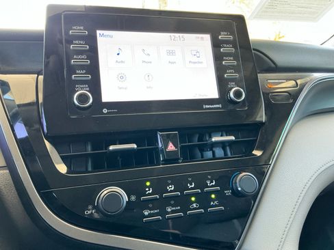 Certified 2021 Toyota Camry LE w/ Carpet Mat Package (TMS) FWD image 28