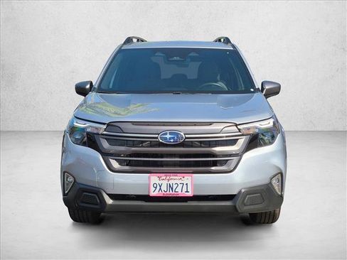 Certified 2026 Subaru Forester Premium AWD/4WD image 3
