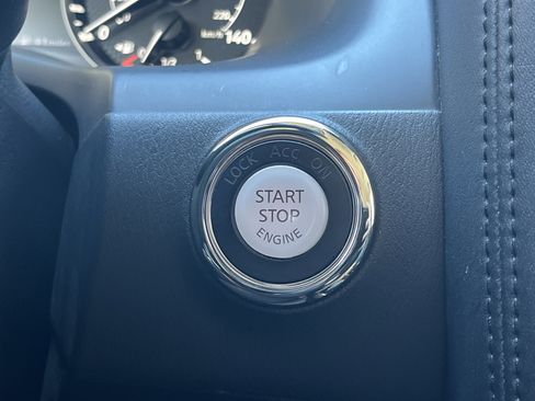 Used 2023 Nissan Armada SL w/ Captain's Chairs Package image 13