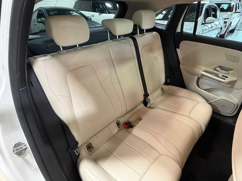 Used 2021 Mercedes-Benz GLA 250 4MATIC w/ Premium Package image 26