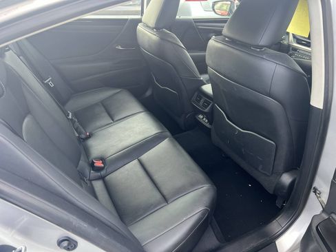 Used 2020 Lexus ES 350 w/ Premium Package FWD image 13