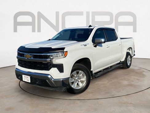 Used 2023 Chevrolet Silverado 1500 LT image 4