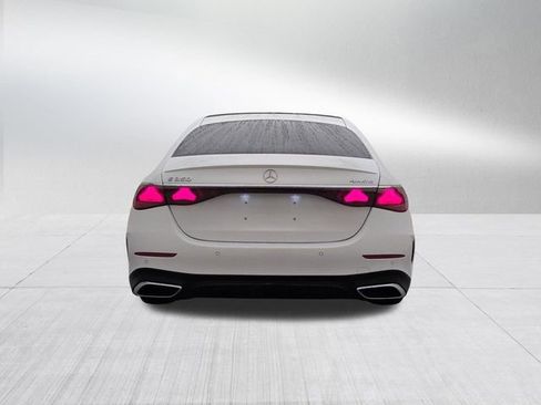 Used 2024 Mercedes-Benz E 350 4MATIC Sedan image 6