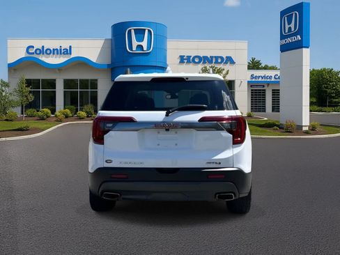 Used 2022 GMC Acadia AT4 w/ Technology Package AWD/4WD image 5