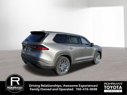 New 2026 Toyota Grand Highlander Platinum image 6