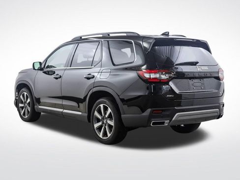 Used 2025 Honda Pilot Elite image 3