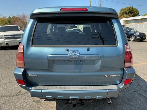 Used 2005 Toyota 4Runner Limited image 4