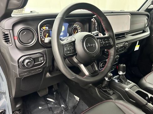 New 2026 Jeep Wrangler Unlimited Rubicon 392 w/ Quick Order Package 27X Moab AWD/4WD image 11