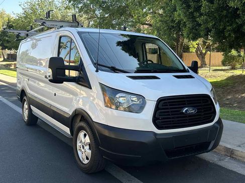 Used 2019 Ford Transit 250 130 Low Roof RWD image 2