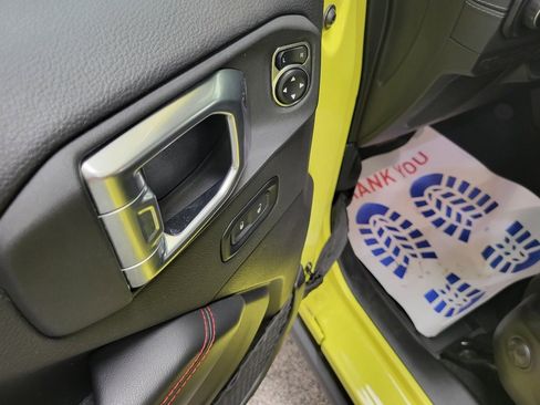 Used 2024 Jeep Wrangler Rubicon image 6