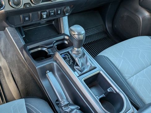 Used 2023 Toyota Tacoma TRD Off-Road image 16