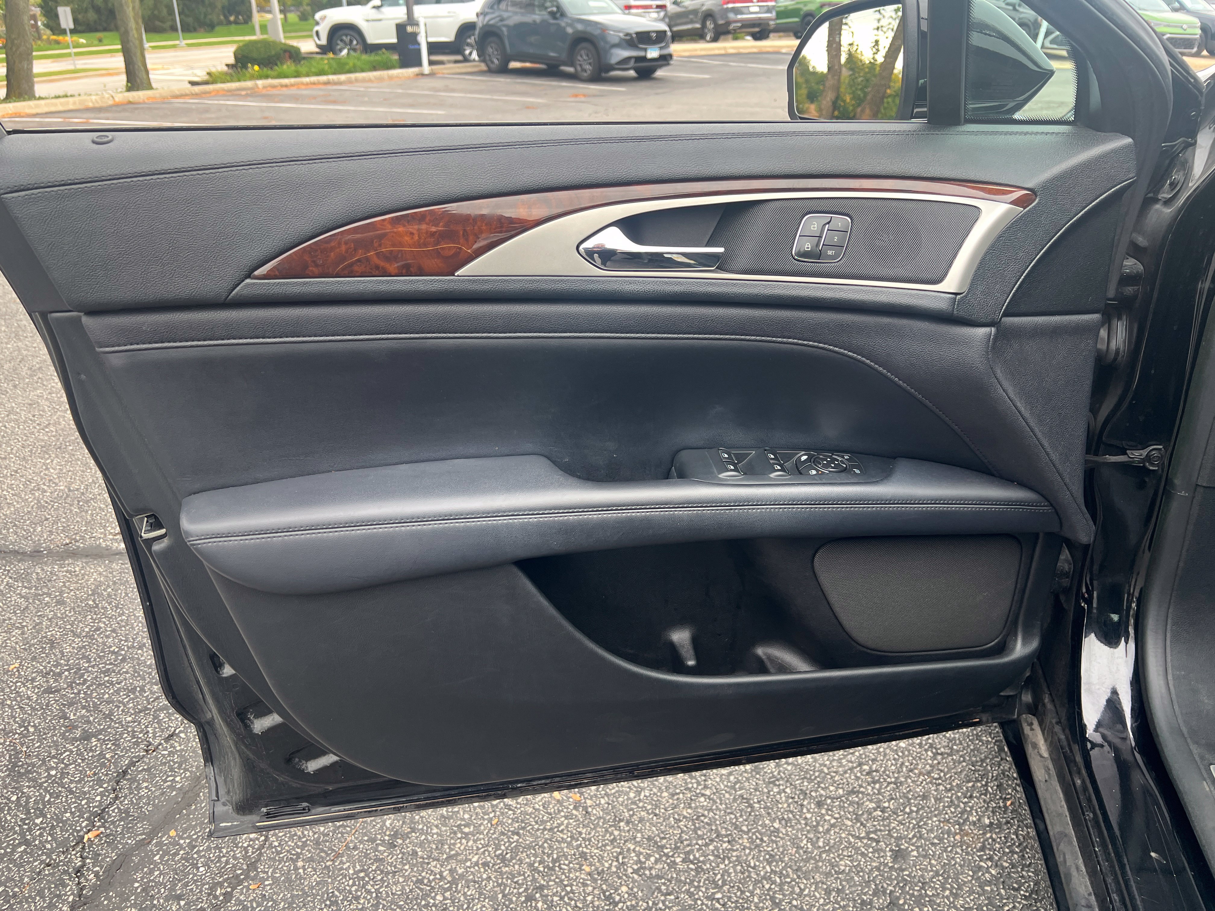 Used 2018 Lincoln MKZ Select w/ Select Plus Package FWD image 38