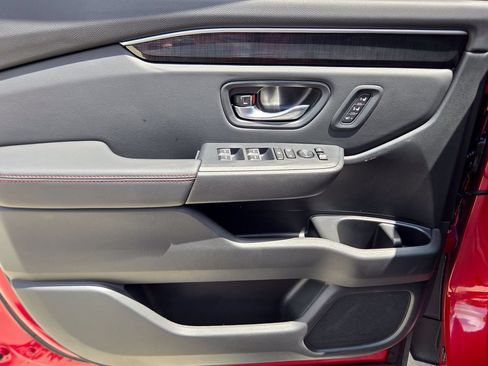 Certified 2025 Honda Pilot Black Edition image 33
