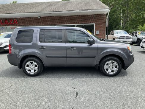 Used 2015 Honda Pilot LX image 4