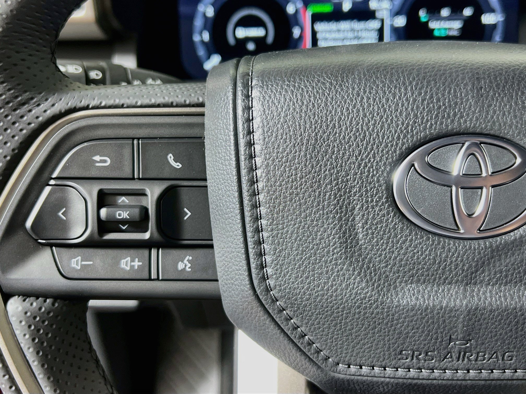 New 2026 Toyota 4Runner Platinum AWD/4WD image 18