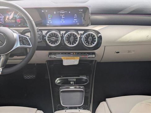 Used 2026 Mercedes-Benz CLA 250 image 11