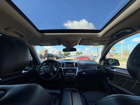 Used 2015 Mercedes-Benz GL 450 GL 450 4MATIC Sport Utility 4D image 27