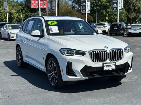 Used 2024 BMW X3 xDrive30i w/ Premium Package AWD/4WD image 10