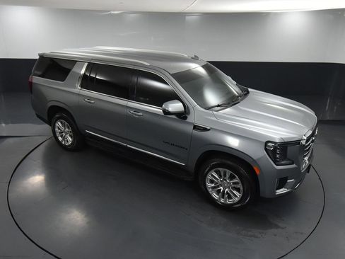 Used 2024 GMC Yukon XL SLT image 67