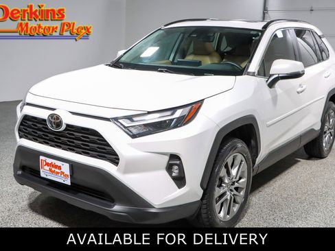 Used 2023 Toyota RAV4 XLE Premium FWD image 1