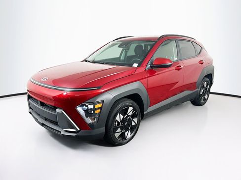 Used 2025 Hyundai Kona SEL image 3
