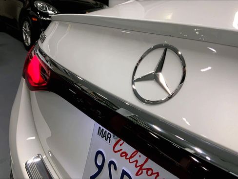 Used 2025 Mercedes-Benz E 350 E 350 image 9