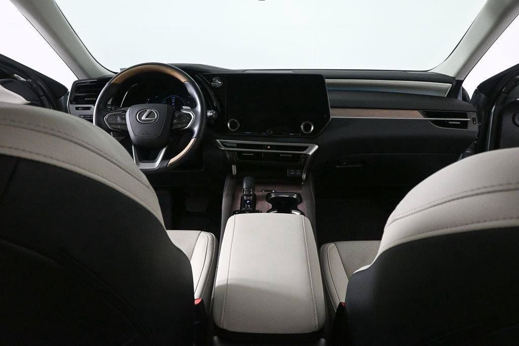 Used 2024 Lexus RX 350 w/ Technology Package AWD/4WD image 16